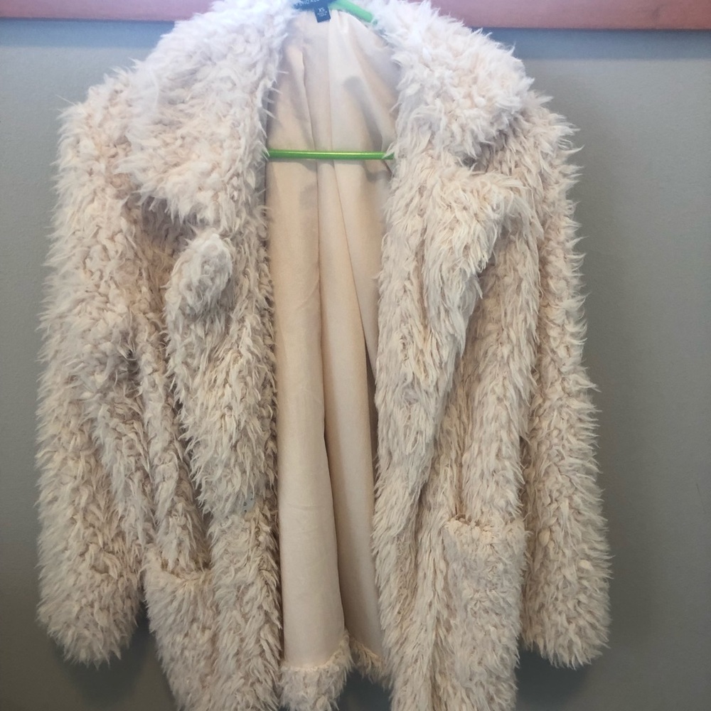 WORN ONCE Kendall & Kylie Fuzzy Sweater